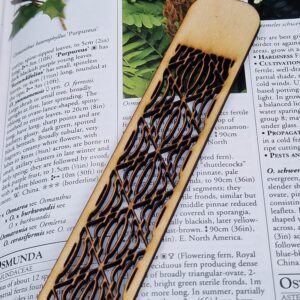 Geometric Wooden Bookmark – Design 8