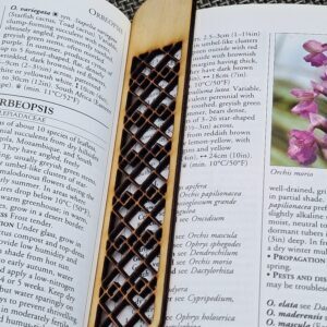 Geometric Wooden Bookmark – Design 6