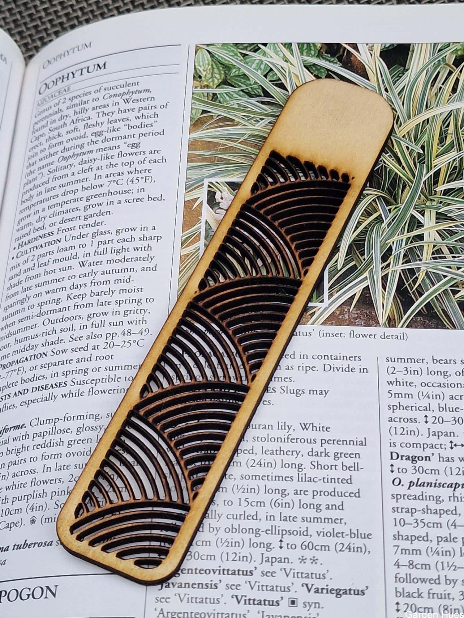 Geometric Wooden Bookmark – Design 1 - Image 2