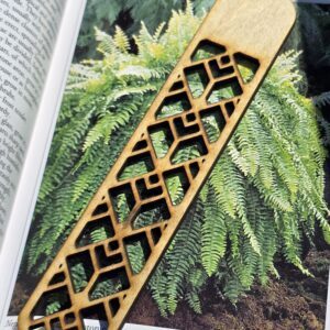 Geometric Wooden Bookmark – Design 28