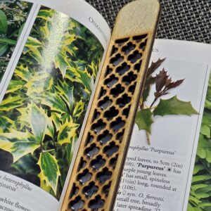 Geometric Wooden Bookmark – Design 16