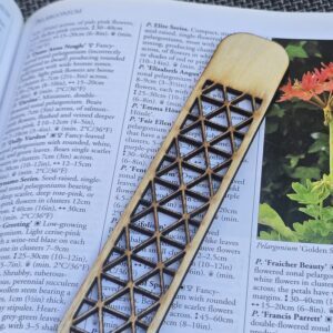 Geometric Wooden Bookmark – Design 21