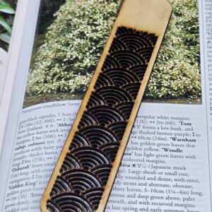 Geometric Wooden Bookmark – Design 17